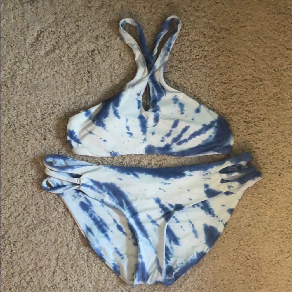 Bathing suit